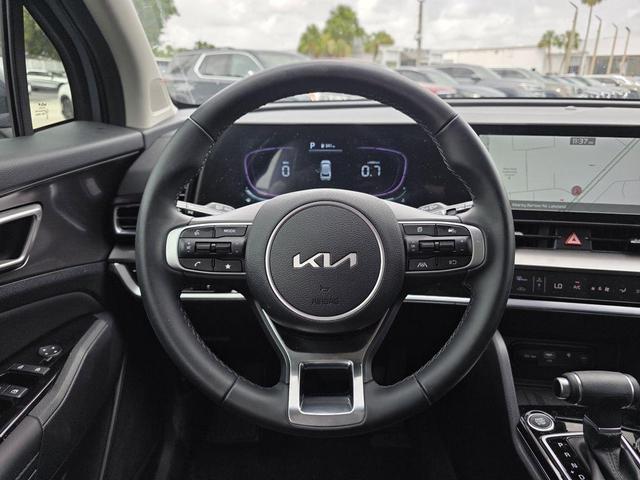 Photo of 2025 Everlasting Silver Kia Sportage