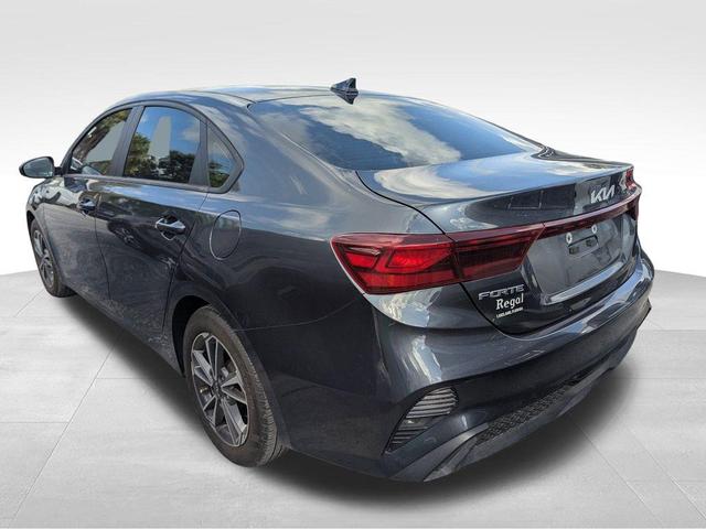 Photo of 2023 Gravity Gray Kia Forte