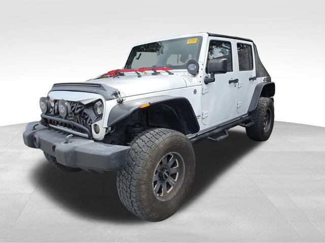 Photo of 2014 Bright White Clearcoat Jeep Wrangler Unlimited