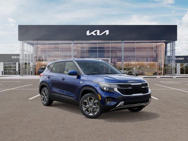 Photo of 2025 Dark Ocean Blue Kia Seltos