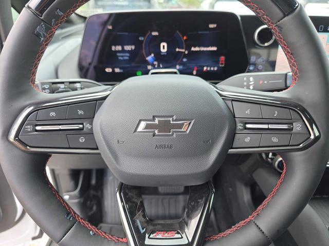 Photo of 2025 Iridescent Pearl Tricoat Chevrolet Equinox EV