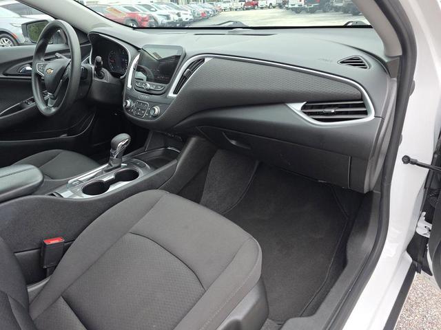 Photo of 2023 Summit White Chevrolet Malibu