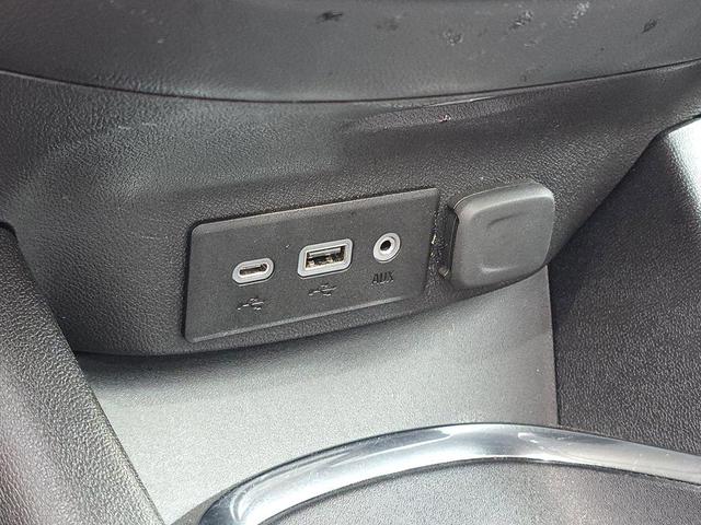 Photo of 2023 Summit White Chevrolet Malibu