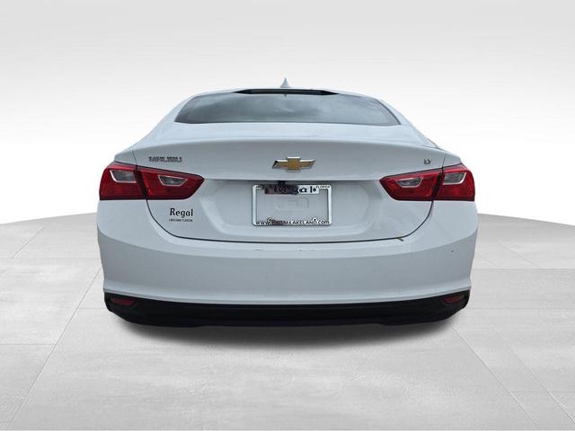 Photo of 2023 Summit White Chevrolet Malibu