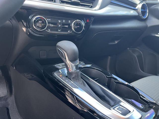 Photo of 2024 Summit White Chevrolet Trax