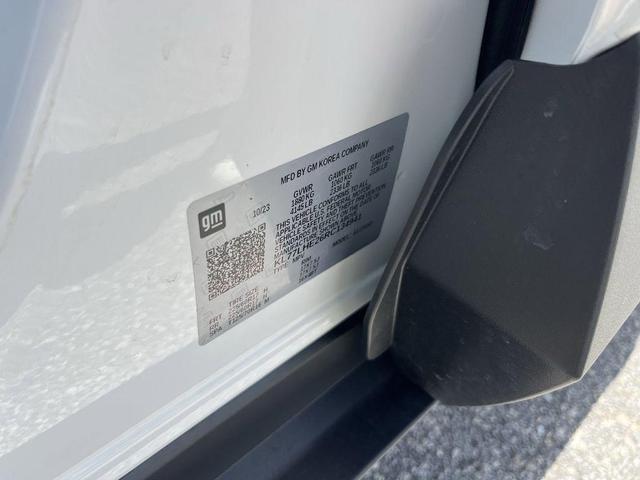 Photo of 2024 Summit White Chevrolet Trax