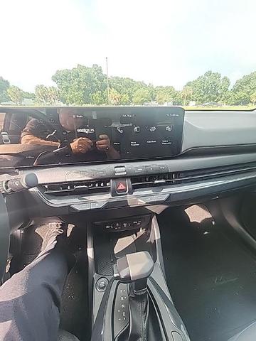 Photo of 2025 Aurora Black Pearl Kia K4