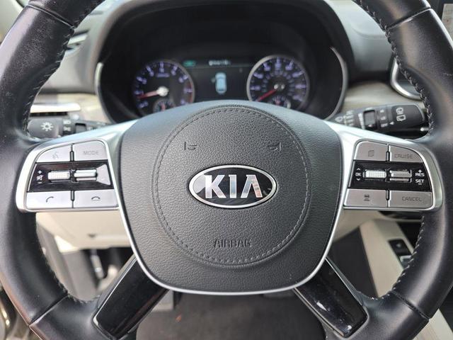 Photo of 2020 Dark Moss Kia Telluride