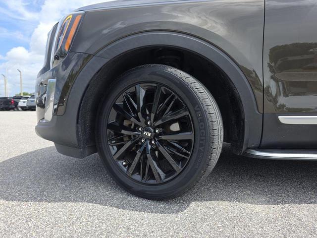 Photo of 2020 Dark Moss Kia Telluride