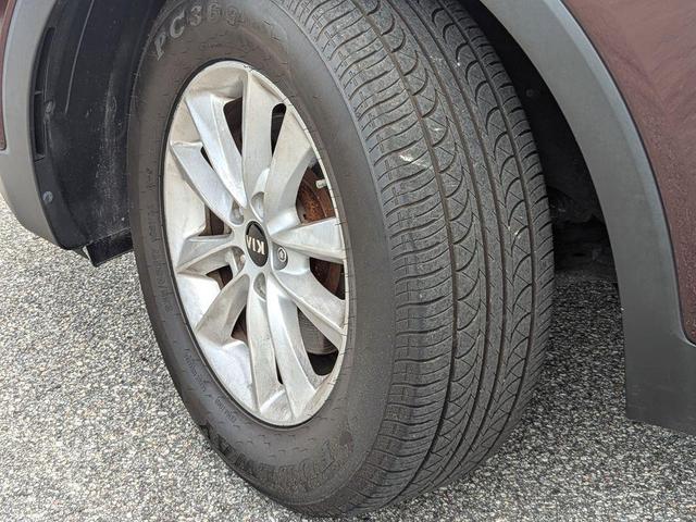 Photo of 2019 Sangria Red Kia Sorento