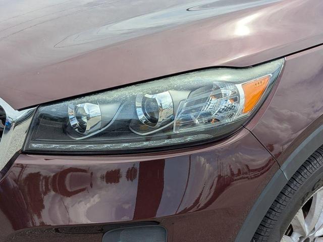 Photo of 2019 Sangria Red Kia Sorento