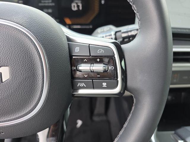 Photo of 2025 Midnight Black Kia Sorento