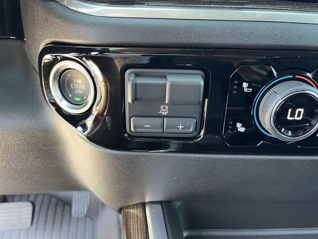 Photo of 2025 Summit White Chevrolet Silverado 2500