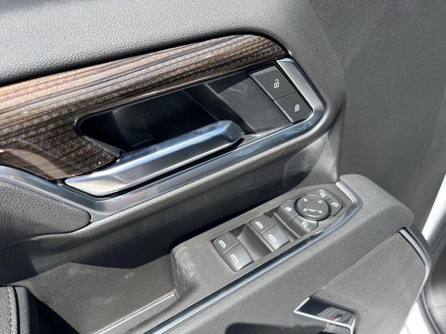 Photo of 2025 Summit White Chevrolet Silverado 2500