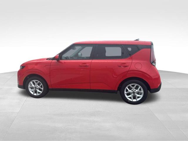 Photo of 2024 Inferno Red Kia Soul