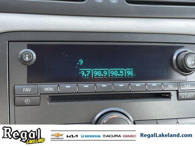 Photo of 2011 Quicksilver Metallic Buick Lucerne