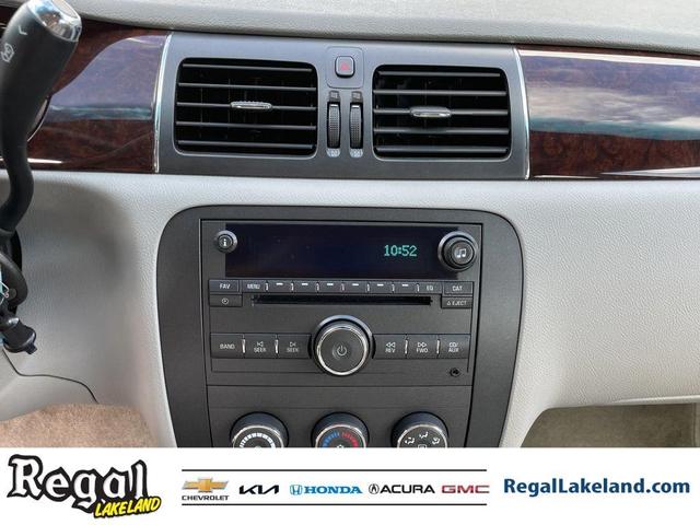 Photo of 2011 Quicksilver Metallic Buick Lucerne