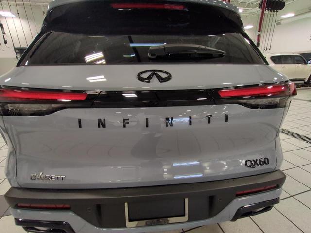 Photo of 2025 Harbor Gray INFINITI QX60