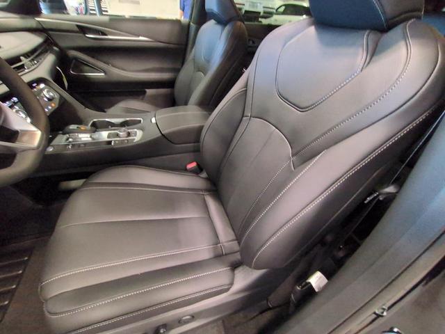Photo of 2025 Mineral Black INFINITI QX60