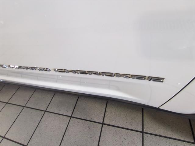 Photo of 2021 Bright White Clearcoat Jeep Grand Cherokee L