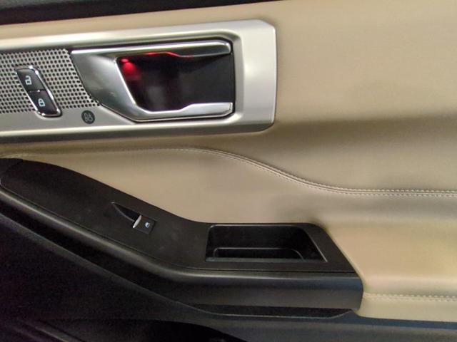 Photo of 2020 Magnetic Metallic Ford Explorer
