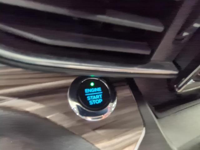 Photo of 2020 Magnetic Metallic Ford Explorer