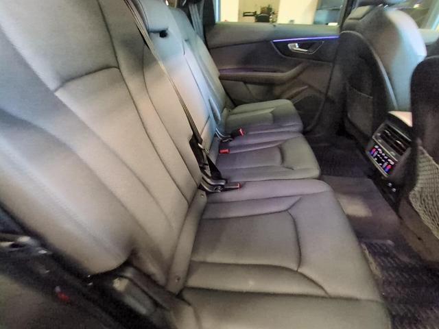 Photo of 2024 Glacier White Metallic Audi Q7