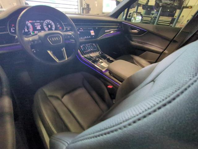 Photo of 2024 Glacier White Metallic Audi Q7