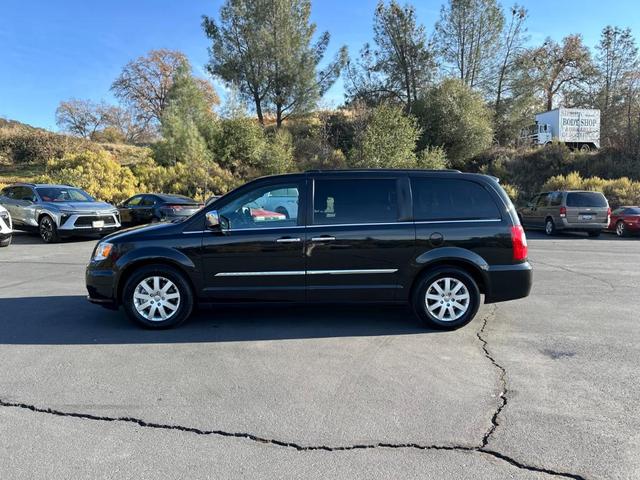 2012 Chrysler Town & Country