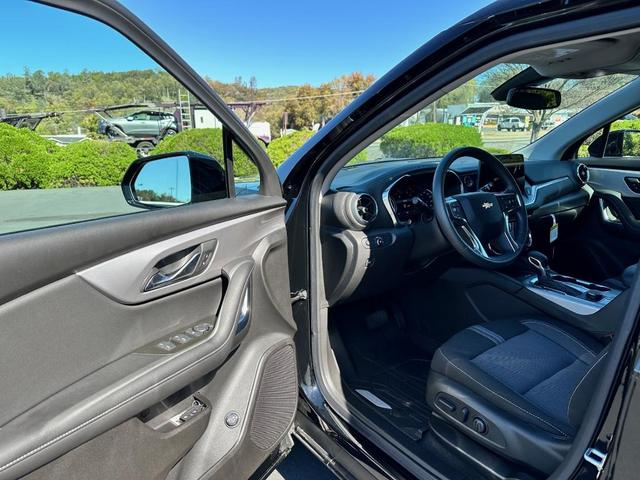 Photo of 2024 Black Chevrolet Blazer