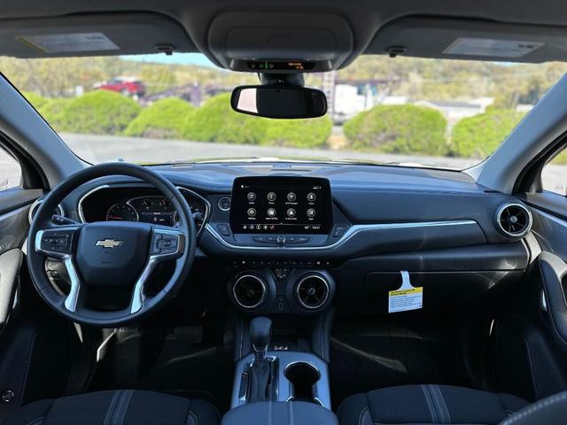 Photo of 2024 Black Chevrolet Blazer