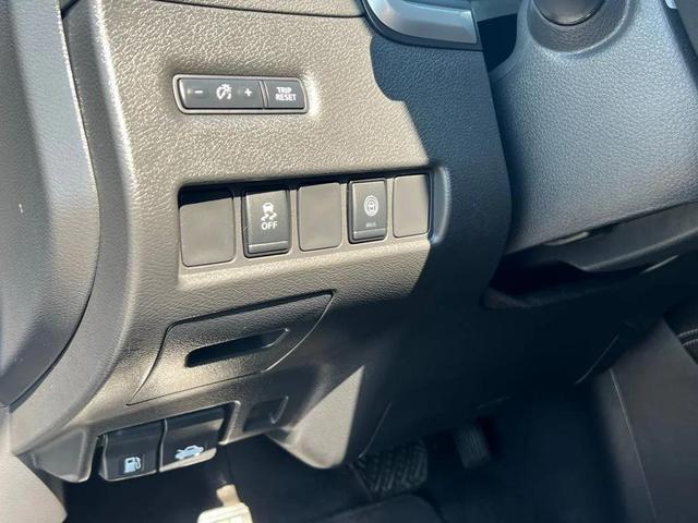 Photo of 2023 Super Black Nissan Murano