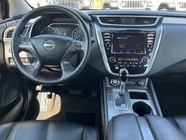 Photo of 2023 Super Black Nissan Murano