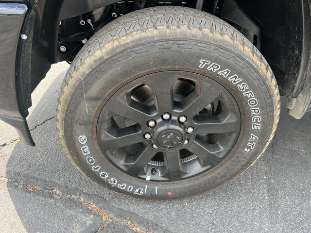 Photo of 2025 Diamond Black Crystal Pearlcoat RAM 2500