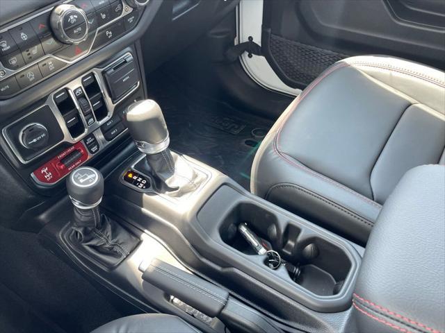 Photo of 2025 Bright White Clearcoat Jeep Wrangler