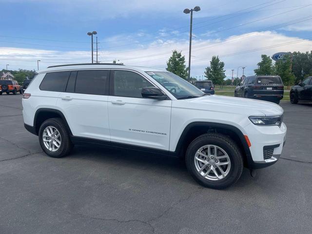 Photo of 2025 Bright White Clearcoat Jeep Grand Cherokee L