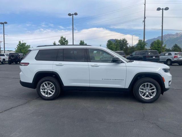 Photo of 2025 Bright White Clearcoat Jeep Grand Cherokee L