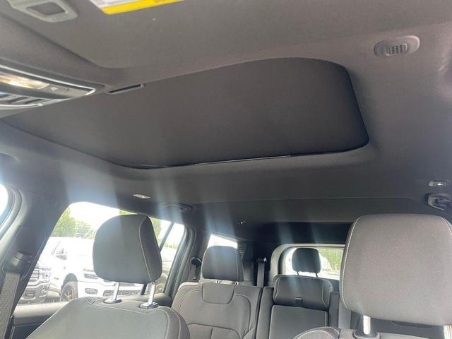 Photo of 2025 Bright White Clearcoat Jeep Grand Cherokee L