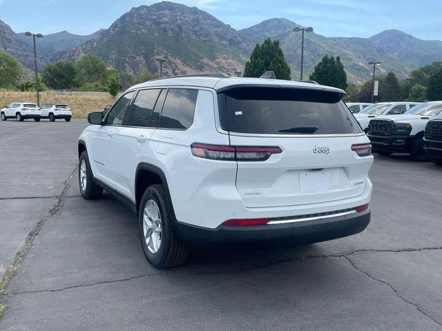 Photo of 2025 Bright White Clearcoat Jeep Grand Cherokee L