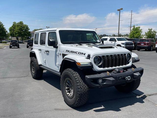 Photo of 2025 Bright White Clearcoat Jeep Wrangler