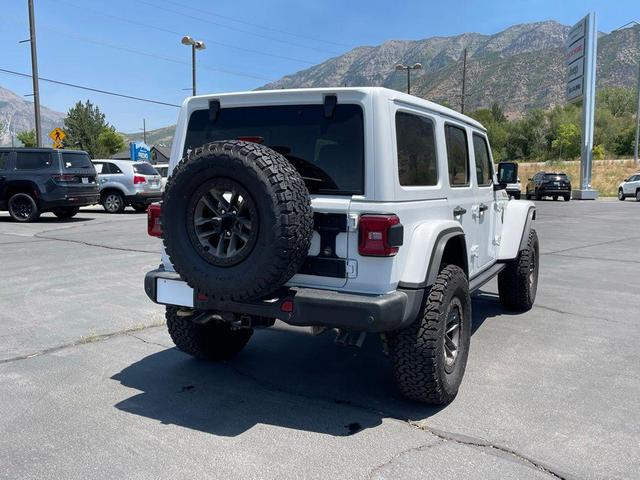 Photo of 2025 Bright White Clearcoat Jeep Wrangler