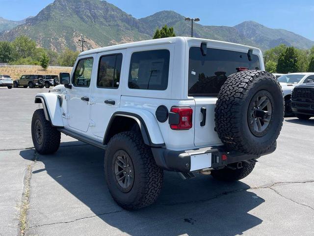 Photo of 2025 Bright White Clearcoat Jeep Wrangler