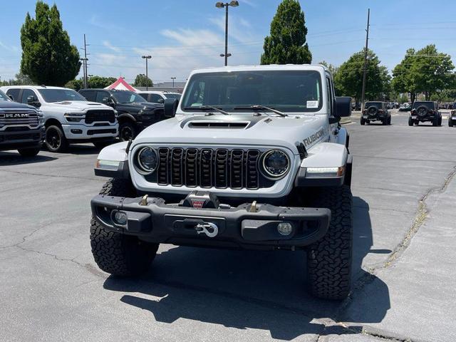 Photo of 2025 Bright White Clearcoat Jeep Wrangler