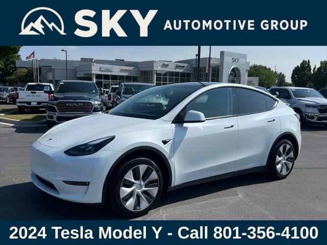 Photo of 2024 Pearl White Multi-Coat Tesla Model Y