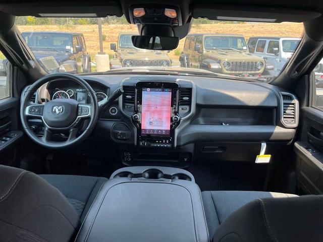 Photo of 2025 Granite Crystal Metallic Clearcoat RAM 3500