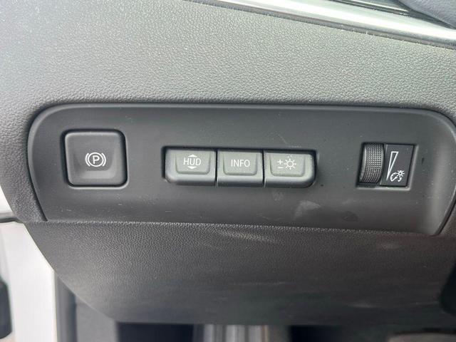 Photo of 2024 Summit White Buick Enclave