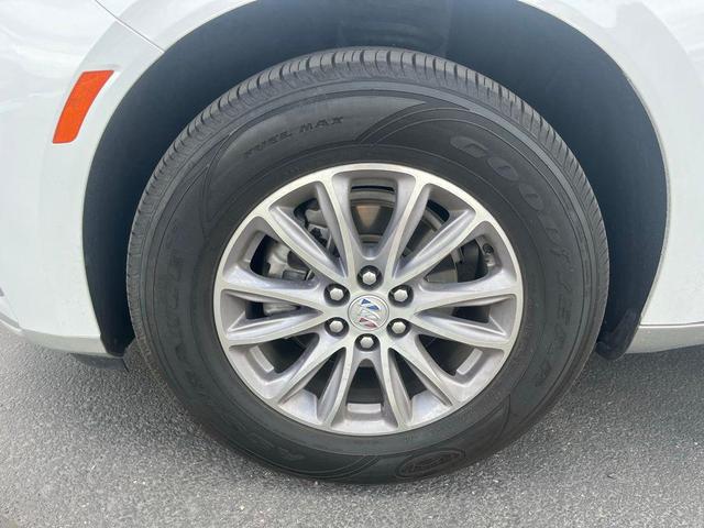 Photo of 2024 Summit White Buick Enclave