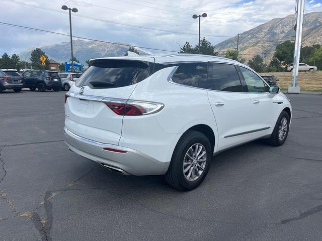 Photo of 2024 Summit White Buick Enclave