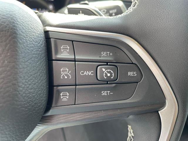 Photo of 2025 Diamond Black Crystal Pearlcoat Jeep Grand Cherokee
