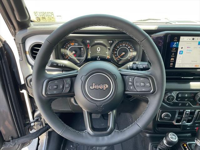Photo of 2025 Granite Crystal Metallic Clearcoat Jeep Wrangler